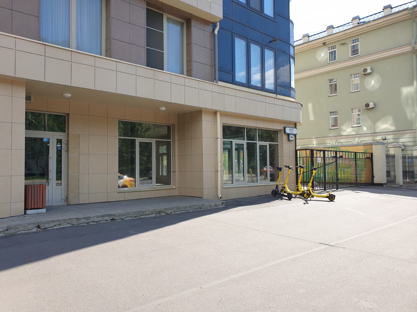 Малый пр. В.О. 64